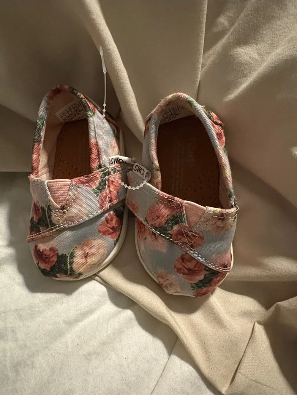 Toms Kids Floral Slip-On Moccasins - Pink, Green
